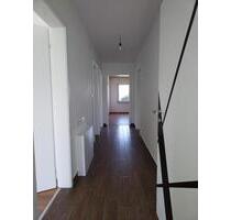Traumhafte 4-Zimmer Wohnung im 1 OG mit Dachterrasse in Uhingen