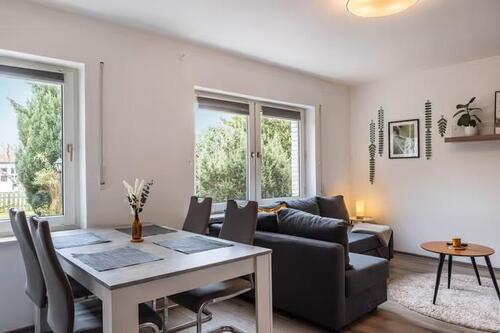 Foto - Vollmöblierte 2-Zimmer-Erdgeschosswohnung mit Terrasse & Garten