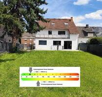 Von Privat - 366m² Mehrgenerationenhaus mit potential in Düren