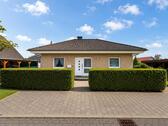 Foto - Einfamilienhaus mit Garten, Terrasse, Carport und Keller