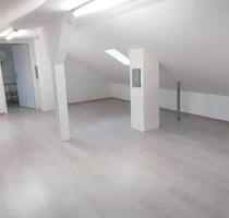 1 Familien Haus in Mötzingen - 1.400,00 EUR Kaltmiete, in Mötzingen (PLZ: 71159)