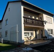 Großzügiges 330 qm Zweifamilienhaus mit Mansarde und Kamin - Hofgeismar