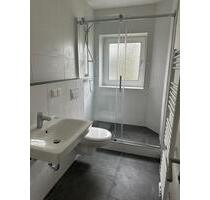 Wir haben für Sie saniert. Wohnung mit Balkon und Blick ins Grüne. - Salzgitter Ortschaft Südost