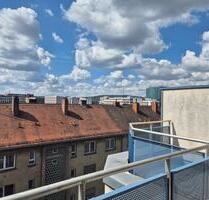 3-Zimmer Stadtwohnung über zwei Etagen mit Terasse und Stellplatz - Kist