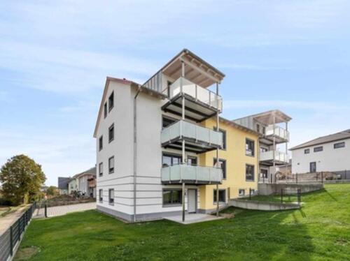 Foto - geräumige, helle Dachgeschosswohnung mit Balkon, Baujahr 2021