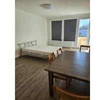 Möbiliertes WG-Zimmer mit eigenem Balkon - Hamburg Altona