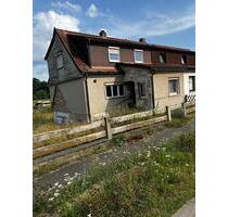 Kleine Doppelhaushälfte, großes Geundstück und viel Potenzial - Breitungen/Werra