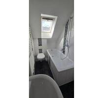 Gemütliche 1-Zimmer-Dachgeschosswohnung in Essen-Steele