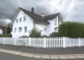 Foto - Exklusive renovierte 4,5-Zi-Mietwohnung mit EBK, 2 Balkone, Studio & Garage - in ruhiger TOPLAGE