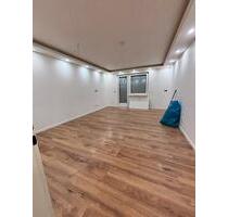 Kernsanierte 3 Zimmer Wohnung im Erdgeschoss mit Stellplatz - Barsinghausen