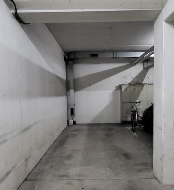 Foto - Tiefgaragenstellplatz Milbertshofen - KleinwagenOlttimer