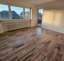 4 Zimmer Wohnung - renoviert mit Balkon + Gartenanteil in Rees