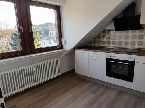 Foto - Helle, teilrenovierte 2-Zi.-Wohnung in ruhiger Lage (Schölerberg)