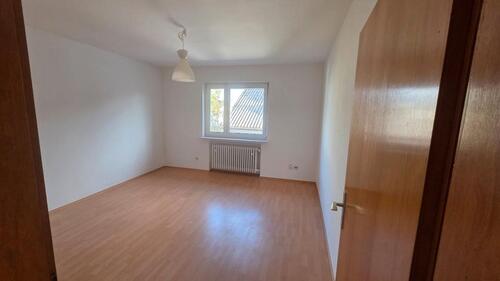 Foto - 4 Zimmer Etagenwohnung zur Miete in Heuchelheim a. d. Lahn