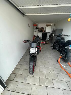 Foto - Garage Stellplatz Motorrad Überwintern