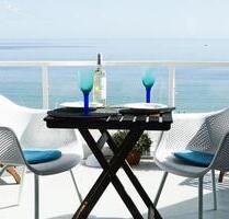 1 Zimmer Ferienwohnung 1.Reihe MEERBLICK & POOL Scharbeutz