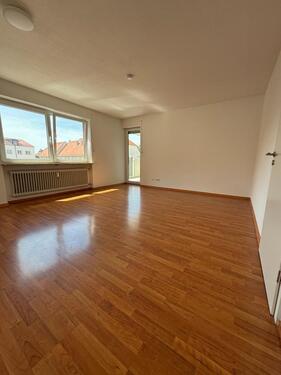 Foto - Wohnung WG-Zimmer mieten ab 01.07.25 zentral möbliert TOP 67qm