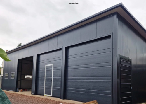 Foto - Isolierte XXL-Caravan-Garage in Koblenz (8 × 3 × 3,50 m)