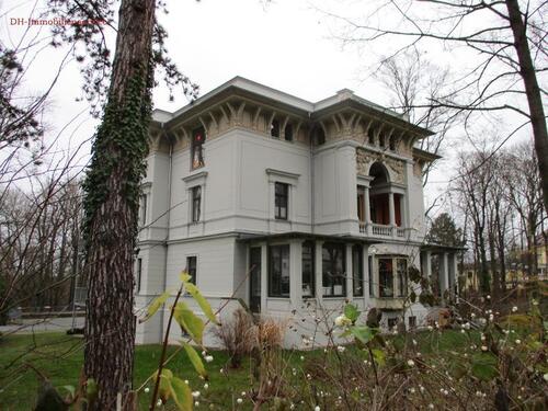 Foto - Stilvolle Altbau-Exklusivität auf 141 m² – großzügige 4-Raum-EG-Wohnung in der Plantagenstraße 2 in Glauchau