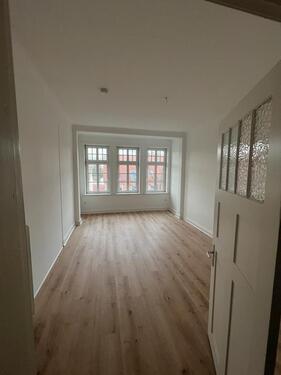 Foto - 4-Zimmer Altbau am Viehburger Gehölz