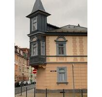 Außergewöhnliche Dachgeschosswohnung mit Turmzimmer im Denkmal - Ilmenau