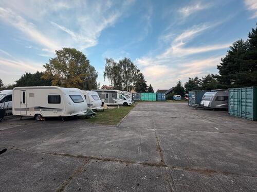 Foto - STELLPLATZ GARAGE BOOT CAMPER PKW, ZELT 8m x 3m,