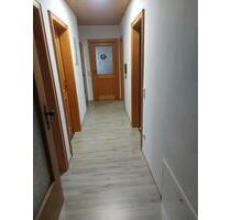 Helle freundliche frisch renovierte Dachgeschosswohnung - Poppenhausen (Wasserkuppe)