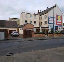 schönes und großes Häuser - 850.000,00 EUR Kaufpreis, ca.  125,00 m² in Krefeld (PLZ: 47803) Benrad