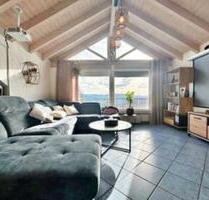 Dachgeschosswohnung mit toller Aussicht und Auto Stellplatz - Aichhalden