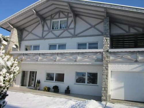 Foto - 2-Zimmer-Wohnung mit Terrasse + Garten in Lichteneck gegen Hilfe