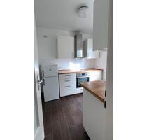 2 Zimmer Wohnung mit Einbauküche EBK und Balkon - Frankfurt am Main Innenstadt 3