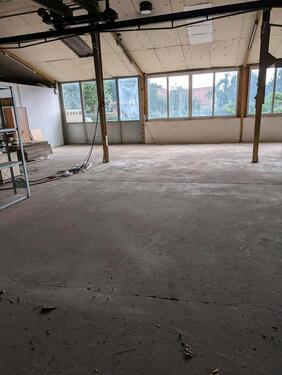 Foto - Lagerfläche 150 qm - 450,00&nbsp;EUR Kaltmiete, ca.&nbsp; 150,00&nbsp;m&sup2;