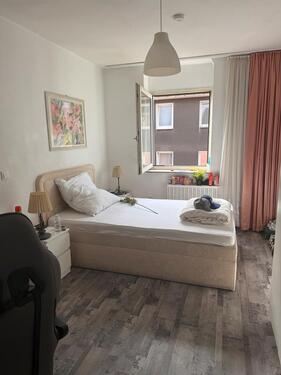 Foto - Helles Wg Zimmer neben der Uni zur Miete ab September