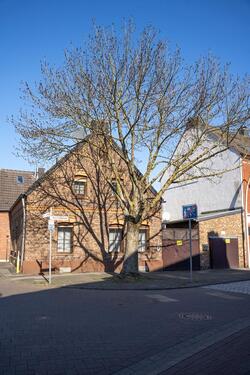 Foto - Historische Doppelhaushälfte mit Innenhof & Garage