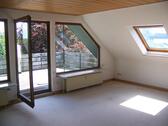 Foto - - Lichtdurchflutete 2,5 Zimmer Dachgeschosswohnung - von privat -