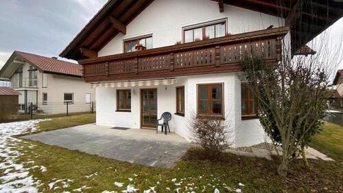 Foto - Wohnglück mit Garten: Großzügige 4-Zi-EG-Wohnung in Heldenstein