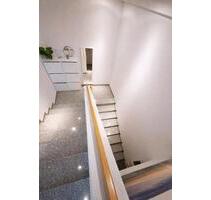 2-Zimmer -DG-Wohnung mit Galerie & Einbauküche in Rottenburg - Bodelshausen