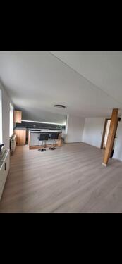 Foto - 2-Zimmer-Dachgeschosswohnung (ca. 70 qm) zu vermieten