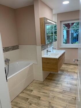Foto - W2 - hoch modern sanierte 4-Raum-Wohnung in Hochkirch