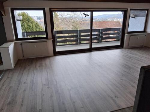 Foto - Neu renovierte 4,5 Zimmer Wohnung mit großem Balkon