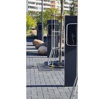 Berlin-Marzahn: Stellplatz mit Ladesäule Nähe Ärztehäuser