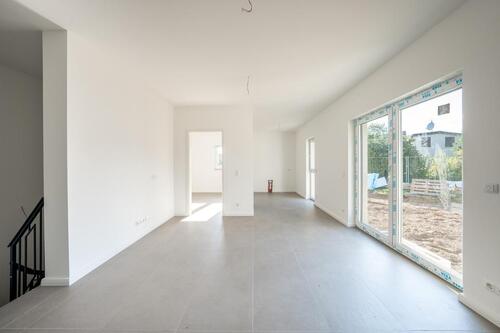 Foto - !! Exklusive 3,5-Zimmer Wohnung mit Garten und Stellplatz !!