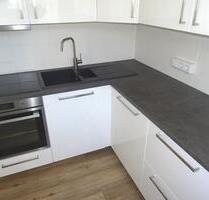 * mit Einbauküche und Balkon * 3 Zimmer Wohnung in Werdau zu vermieten!