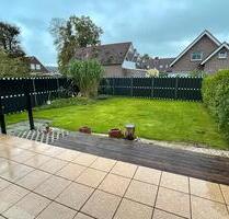 Doppelhaushälfte mit Garage und Garten in ruhiger Lage von Hage