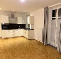 Exklusive Altstadtwohnung mit Terrasse – kernsaniert mit Aufzug - Bad Windsheim