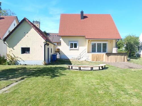 Foto - Einfamilienhaus - 1.480,00&nbsp;EUR Kaltmiete, ca.&nbsp; 150,00&nbsp;m&sup2;