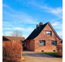 Gepflegtes Einfamilienhaus mit großem Grundstück, 23858 Reinfeld - Reinfeld (Holstein)