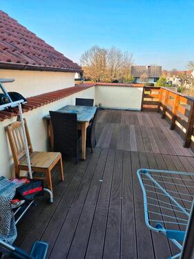 Foto - 2 Zimmer Dachgeschoss Wohnung - 800,00&nbsp;EUR Kaltmiete, ca.&nbsp; 70,00&nbsp;m&sup2;