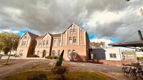 Foto - Gewerbeflächen im Bahnhof Varel