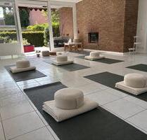Yoga Studio mit Terrasse und Garten Seminarraum Tanzstudio Raum - Hamburg Lohbrügge Yoga Studio mit Terrasse und Garten Seminarraum Tanzstudio Raum - Hamburg Lohbrügge